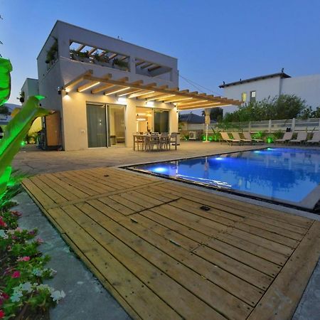 Shani House Of Style Seatara Villa 엘라트 외부 사진