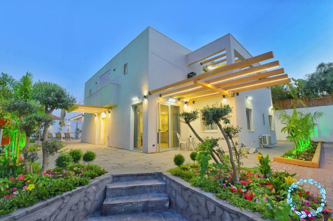 Shani House Of Style Seatara Villa 엘라트 외부 사진